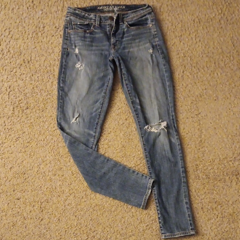 American Eagle Outfitters Women's Light Blue Ripped Skinny Jeans